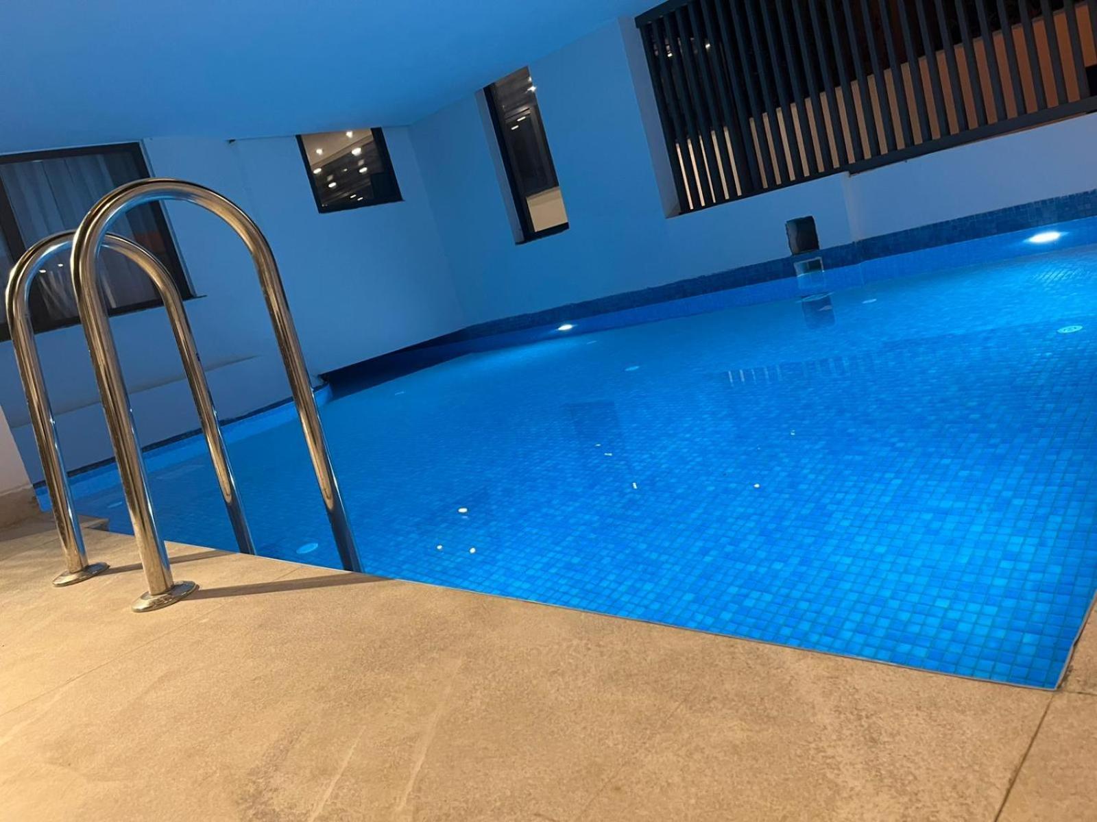 Mad Inn Lara Анталия Екстериор снимка